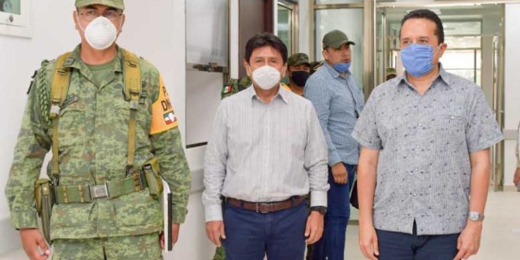 Verifica Carlos Joaquín habilitación del Hospital Comunitario Tulum