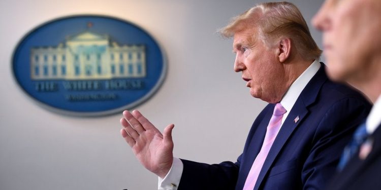 China se aprovecha de nosotros: Donald Trump