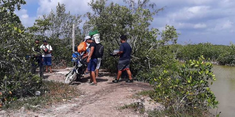 Retiran a personas de la Laguna Chacmuchuch