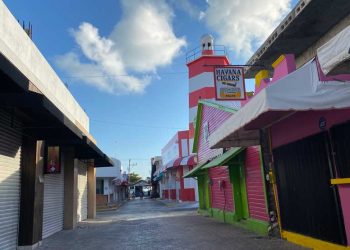 Empresarios de Isla Mujeres esperan apoyos económicos