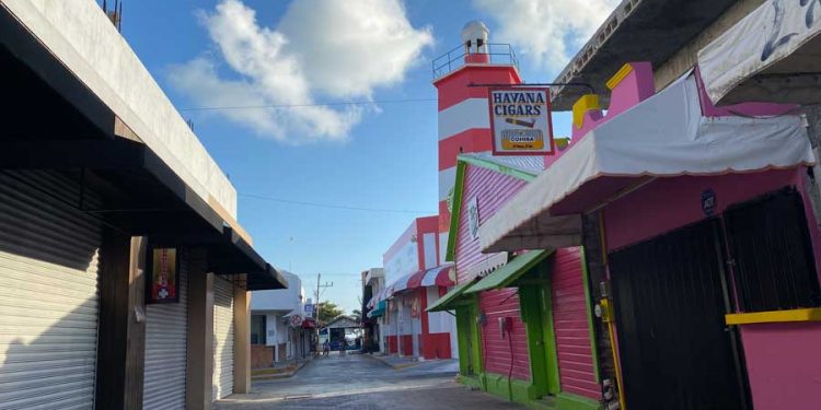 Empresarios de Isla Mujeres esperan apoyos económicos