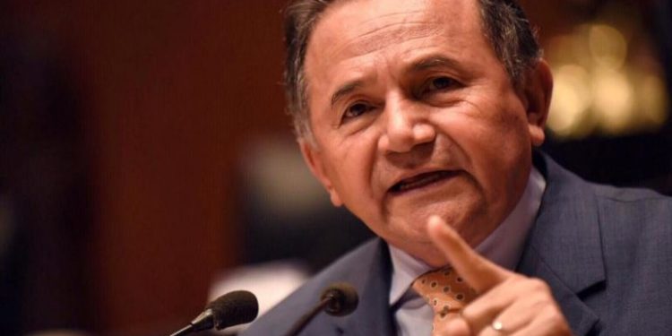 Senador respalda iniciativa de apoyo a taxistas de Quintana Roo