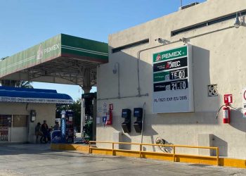 En Isla Mujeres sigue bajando el precio de la Gasolina