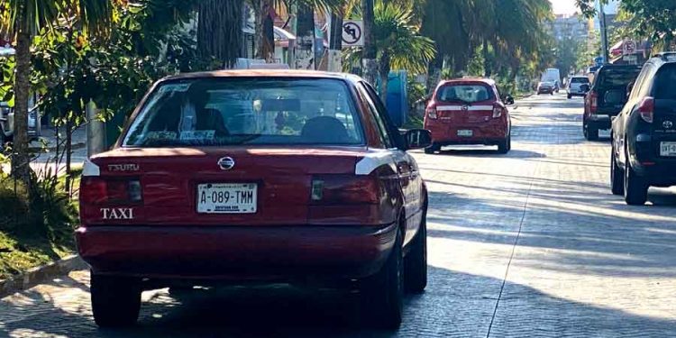 Exhortan a taxistas a registrarse para créditos a la palabra; Hoy último día