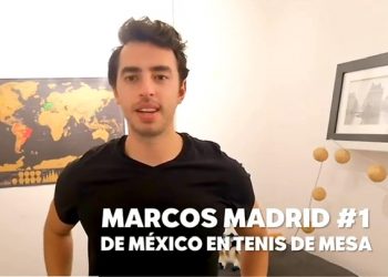 Marcos Madrid, en charla técnica con los jugadores de Quintana Roo