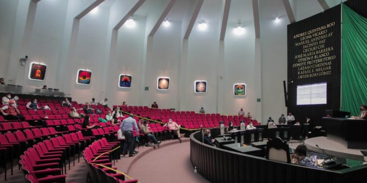 Analizará Congreso iniciativas para realizar sesiones virtuales