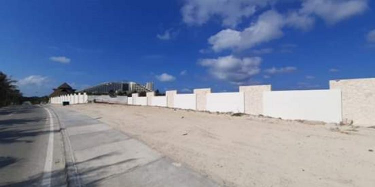 Recula el Ayuntamiento en el caso del hotel Solaris junto al Mirador; suspendida la construcción