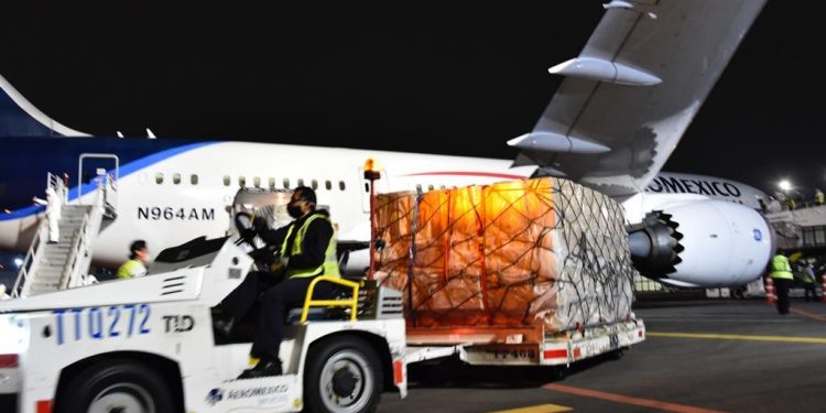 Compra el ISSSTE 200 ventiladores 502s adicionales procedentes de China