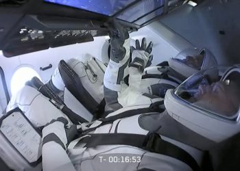 A minutos del lanzamiento de SpaceX decide la NASA posponerlo para el sábado por mal clima