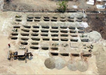 Preparan en Acapulco 300 fosas para muertes por COVID-19, contagios van en ascenso