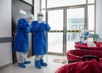 Responsable de SESA visita áreas de atención a pacientes Covid-19 en el Hospital General de Cancún