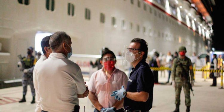 Agradecen a Pedro Joaquín la repatriación de 76 mexicanos, entre ellos 25 quintanarroenses