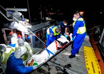 Rescatan a pasajero de un Crucero a 114 millas náuticas de Isla Mujeres