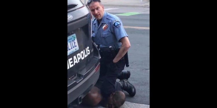 Detienen a policía que causó la muerte del afroamericano George Floyd