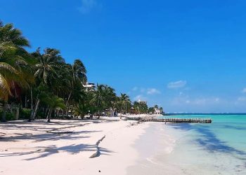 Playas de Isla Mujeres se reportan limpias y listas para el regreso a la nueva normalidad