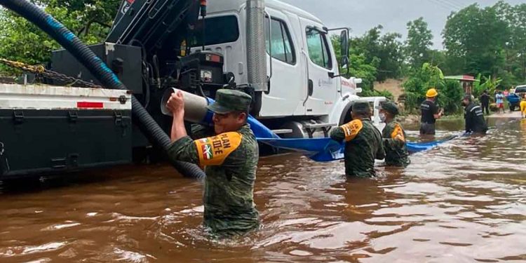 Ejército desplaza 820 elementos por lluvias en el sureste del país