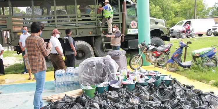Se han entregado más de ocho mil despensas a familias afectadas por lluvias