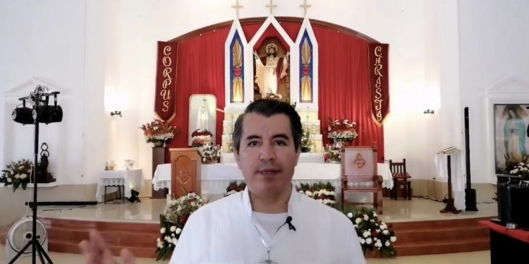Anuncia párroco protocolo de seguridad para el regreso a misas presenciales