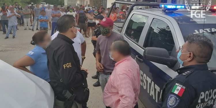 Desalojan a paracaidistas de dos predios invadidos en Akumal