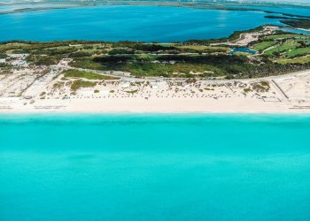 Ratifica Cabildo de BJ la defensa de playa Delfines: niegan la licencia de construcción al hotel Gran Solaris