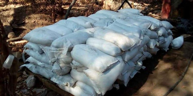 GN asegura narcolaboratorio y droga sintética en Sinaloa