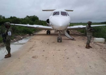 SEMAR asegura aeronave en Othón P Blanco