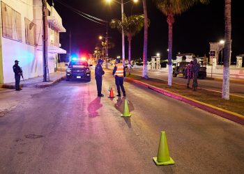 Policías inhiben la delincuencia con retenes