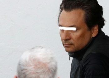 Lozoya fue trasladado a un médico particular