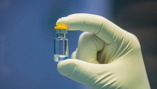 Estos son los posibles precios de las vacunas de Moderna y Pfizer