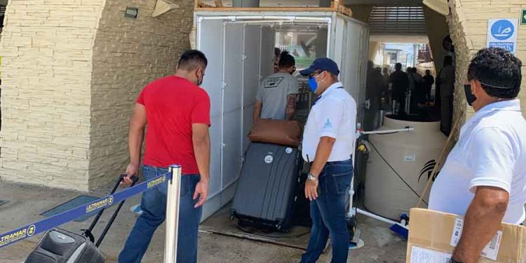 Dos mil personas cruzan diario a Isla Mujeres: Apiqroo