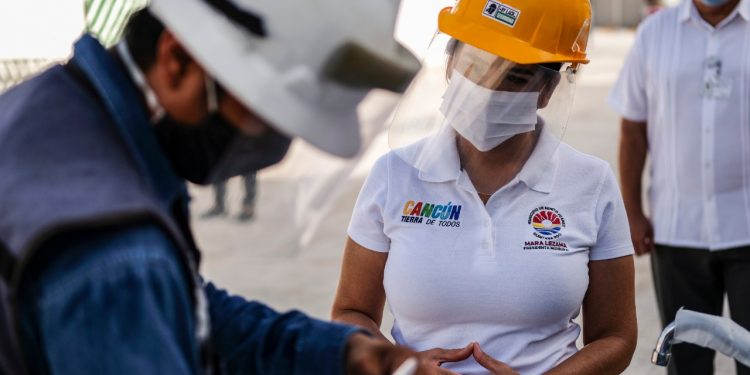 Constata gobierno de Benito Juárez protocolos de higiene en construcciones