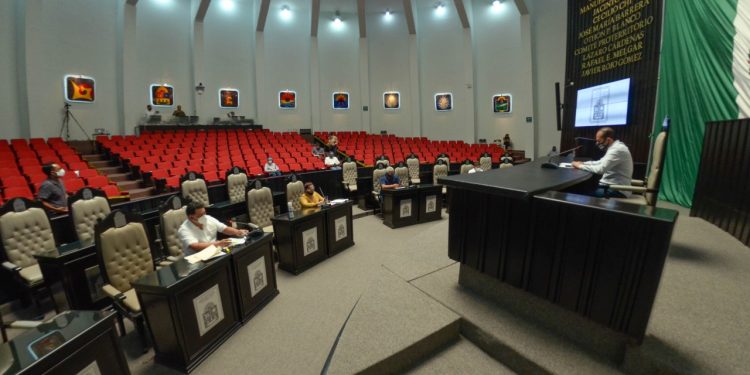 Mantiene Comisión Permanente actividad legislativa en el Congreso