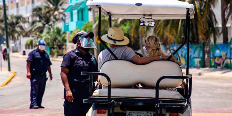 Piden en Isla Mujeres frenar propagación del coronavirus entre las familias