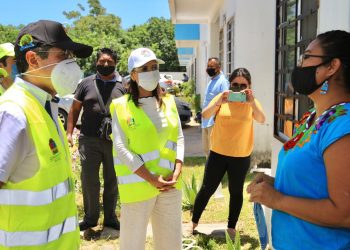 Entrega el gobernador Carlos Joaquín el apoyo alimentario número un millón y reconoce la labor de brigadistas y voluntarios