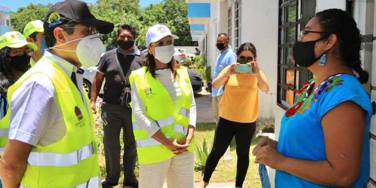 Entrega el gobernador Carlos Joaquín el apoyo alimentario número un millón y reconoce la labor de brigadistas y voluntarios