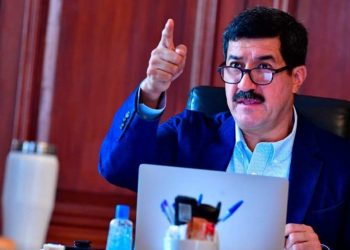 Corrupción de César Duarte no pudo darse sin el conocimiento y consentimiento de Peña, afirma Corral