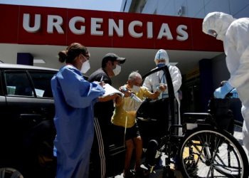 Muertes por COVID-19 en México ascienden a 42 mil 645