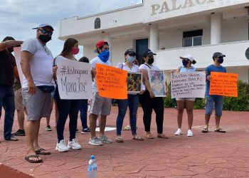 Familiares y amigos piden justicia para María José