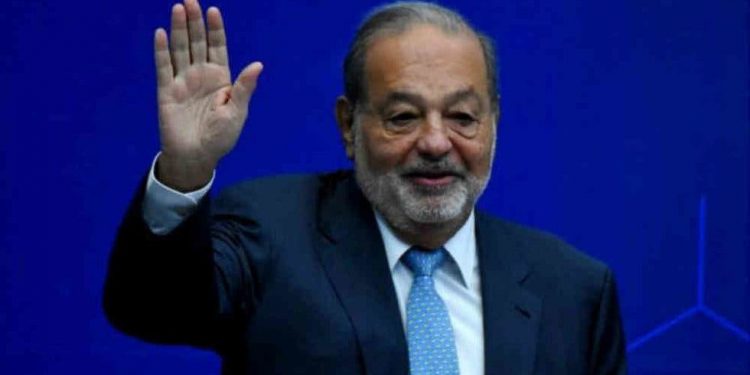 Carlos Slim financiará producción en México de vacuna contra COVID-19