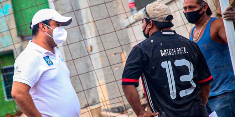 En Isla Mujeres exhortan a detener obras por riesgos ante llegada de la Depresión Tropical