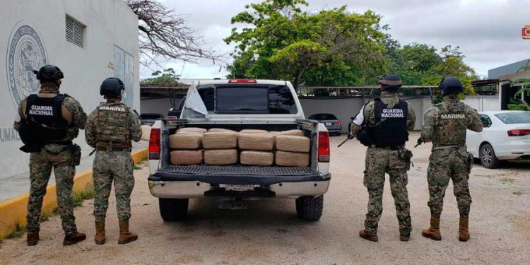 Guardia Nacional detiene a cuatro sujetos con 160 kilogramos de mota