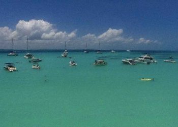 Piden hoteleros reconsiderar la restricción a las playas en Isla Mujeres