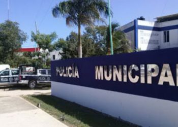 Reportan como delicado de salud al director de la policía en Ohtón P. Blanco