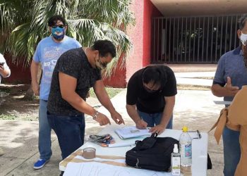 Realizan en Chetumal consulta ciudadana para enjuiciar a expresidentes