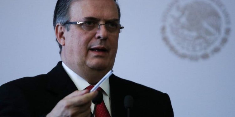 Farmacéuticas de China y EU realizarán Fase 3 de vacuna contra COVID-19 en México: Ebrard