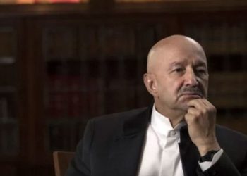 Salinas de Gortari gestionó contratos de Pemex para su hijo, afirma Lozoya