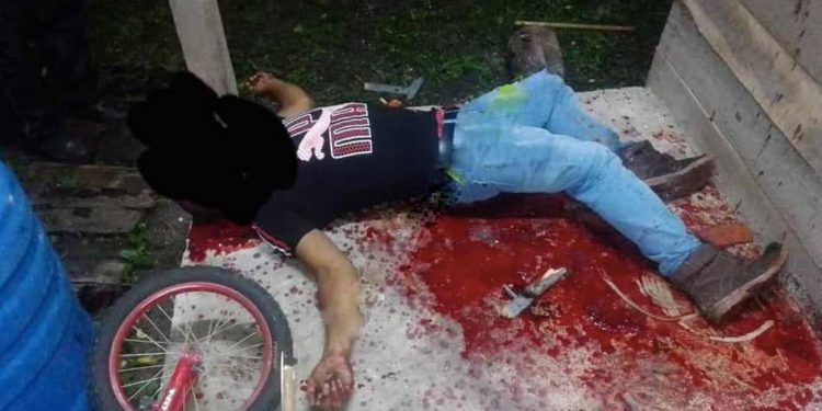 Una mujer no soportó los insultos de su ex pareja y le dio un disparo en el cuello provocándole la muerte