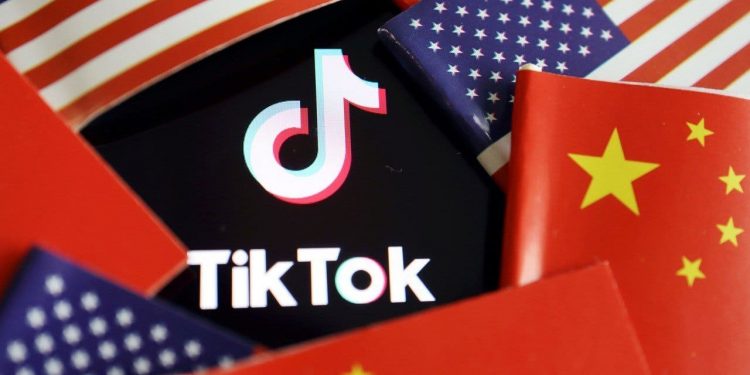 Es oficial: Trump prohíbe tratos con propietarios de Tiktok y WeChat