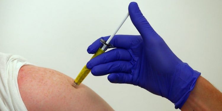 Registra Rusia la vacuna ‘Sputnik V’, la primera contra covid-19