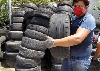 Retiran de Cozumel más de 20 toneladas de neumáticos viejos
